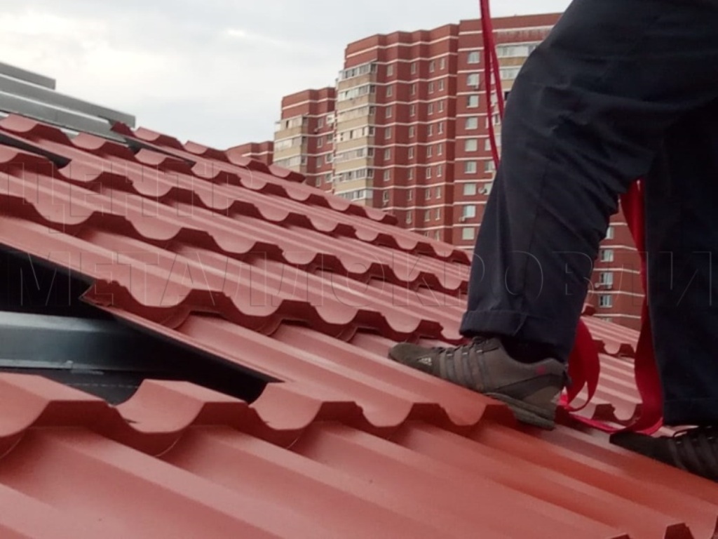 Металлочерепица Геркулес 8004 терракотовый Стальной Бархат от Центра Металлокровли в Актобе Металлочерепица Геркулес 8004 терракотовый Стальной Бархат от Центра Металлокровли в Актобе