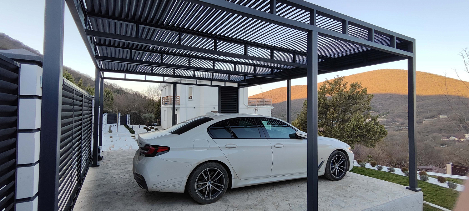 Забор-жалюзи + Пергола из ламелей Еврожалюзи